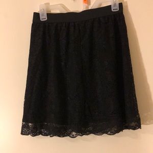 Paper + Tee black lace skirt XS